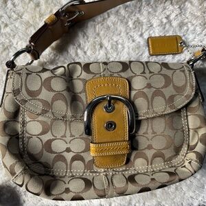 Vintage Coach Signature C SoHo Shoulder Bag